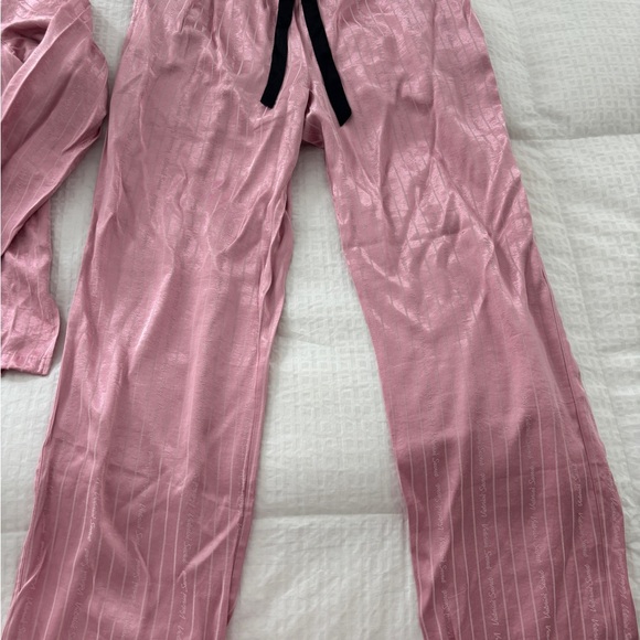 Women’s PJ Set - Picture 3 of 3